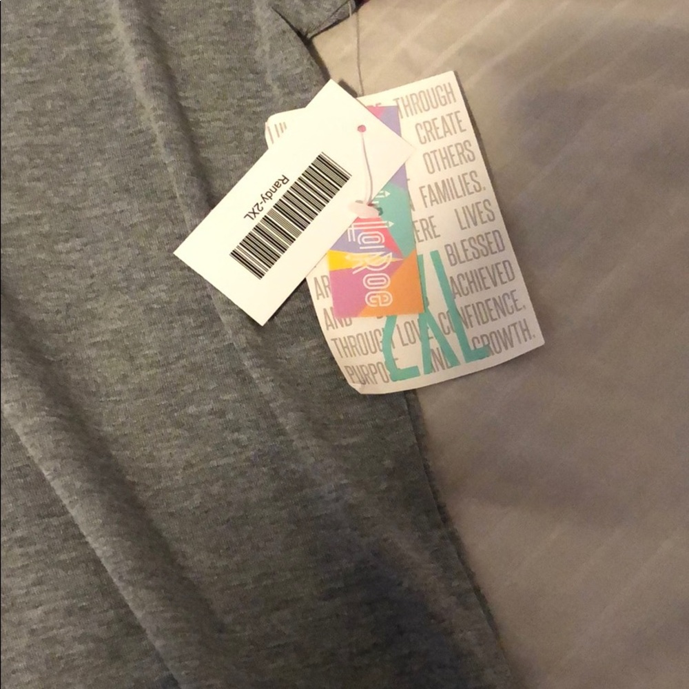 Lularoe Randy Tee - Picture 3 of 3